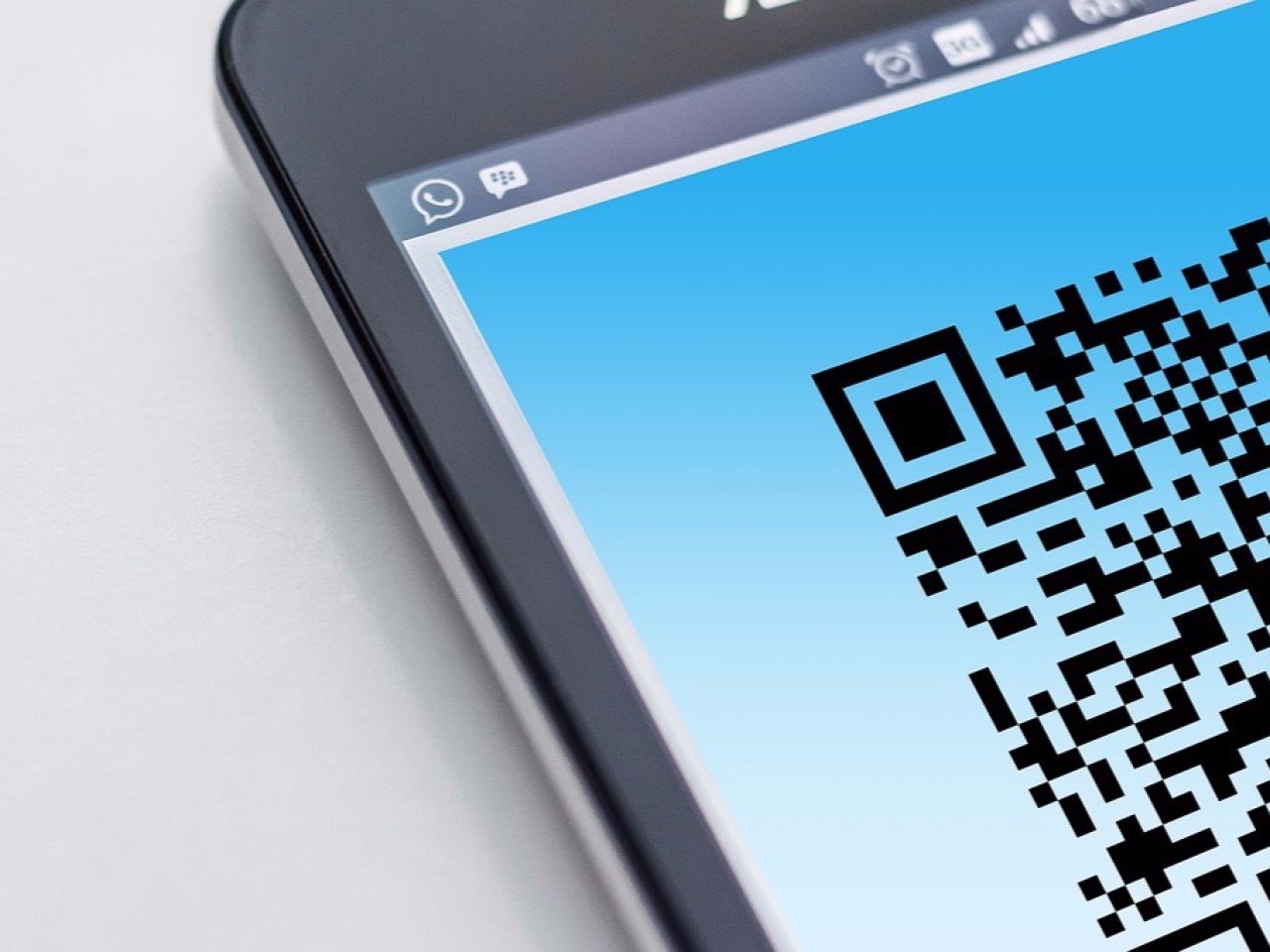 ЦБ объявил дату запуска оплаты через QR-код - Inc. Russia