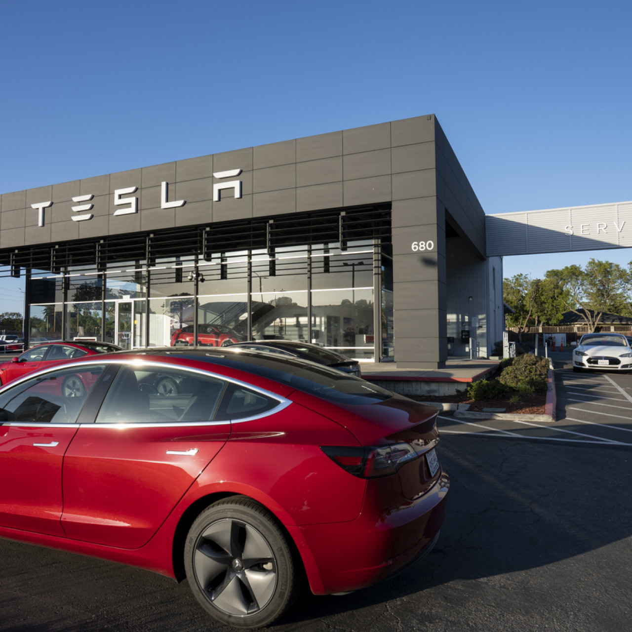 Tesla по прогнозам потеряет $94 млрд рыночной капитализации: вокруг компании  скопилось слишком много проблем - Inc. Russia