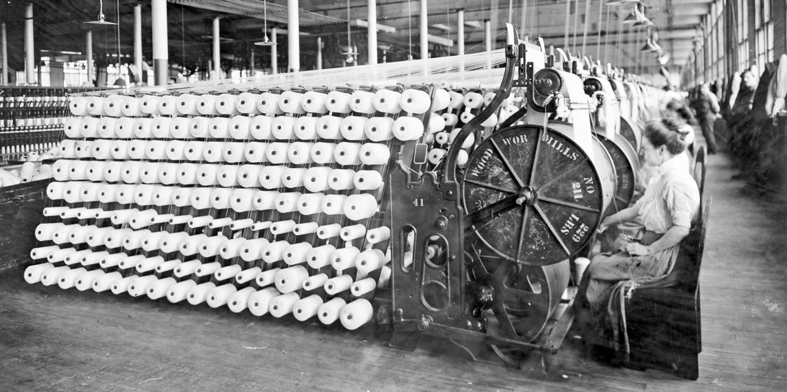 Текстильная фабрика современная. Татарбунары ткацкая фабрика. Фабрика ткацкая англия 19 век. Прядильно ткацкая фабрика. Текстильный комбинат в ярославле "красный перекоп".