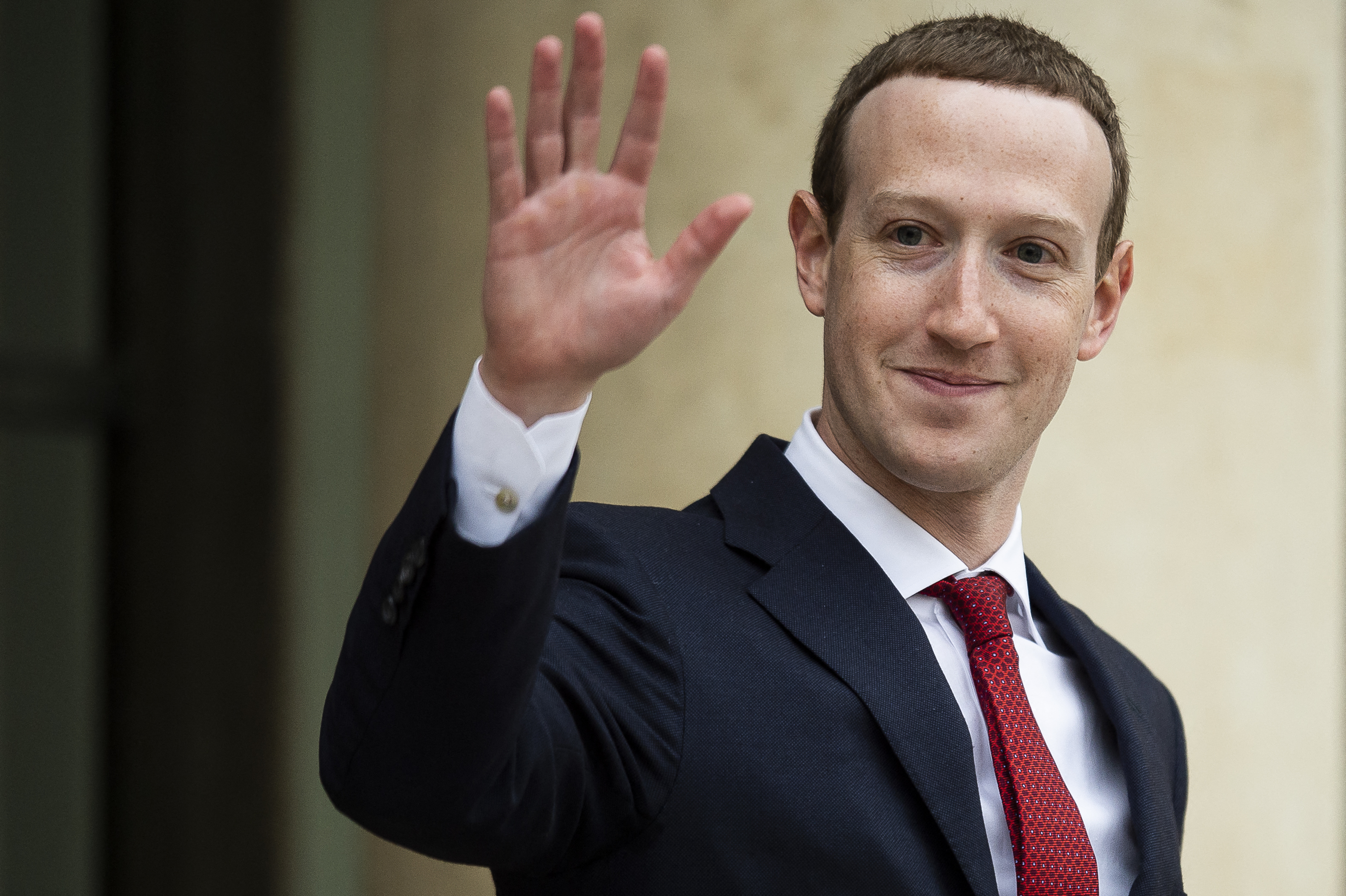 Почти 70% акционеров Facebook хотят, чтобы Цукерберг покинул пост главы  совета директоров - Inc. Russia