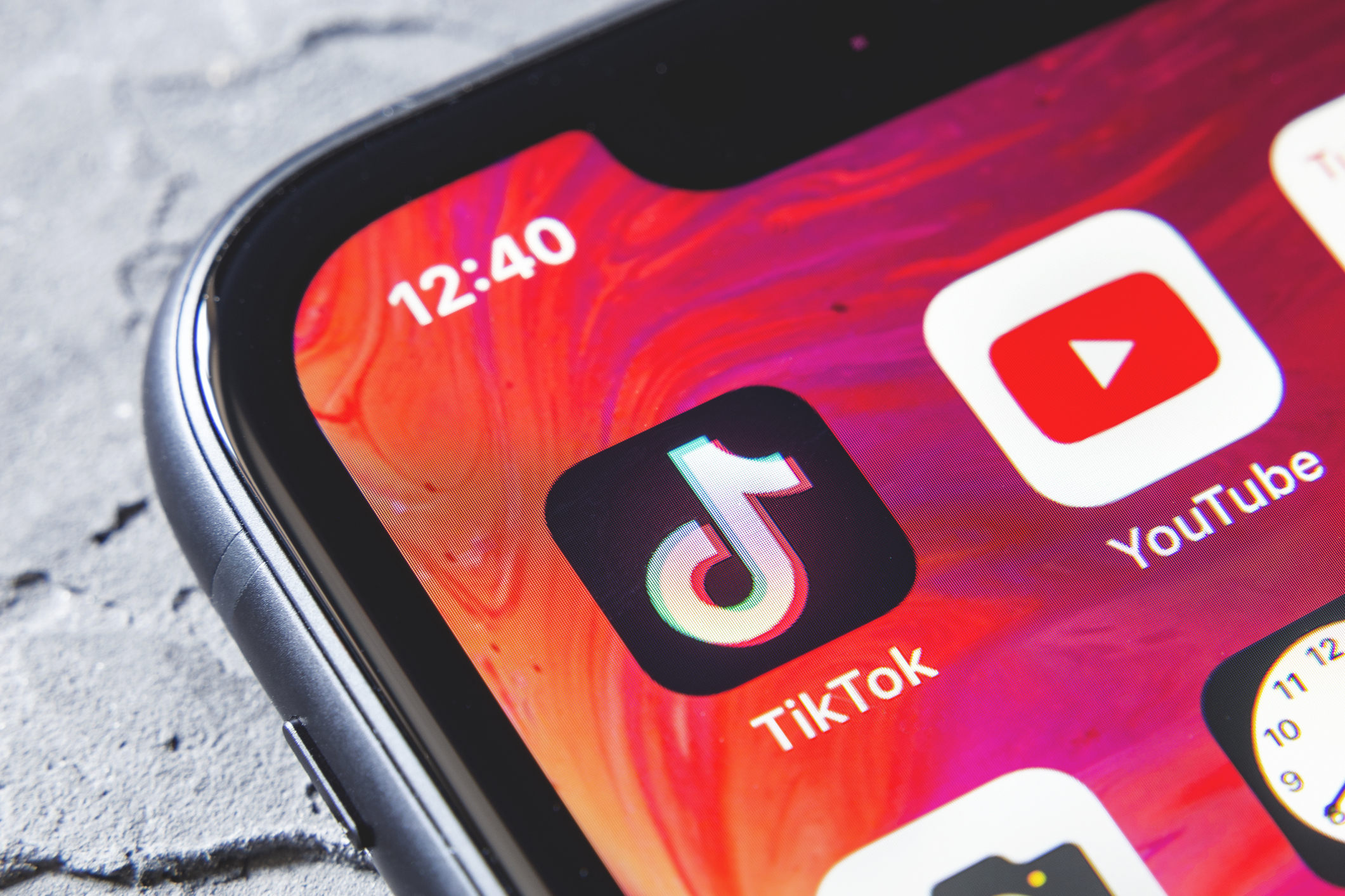 TikTok позволила брендам продавать товары напрямую из приложения. Для этого  им нужно запускать хэштег-кампании - Inc. Russia